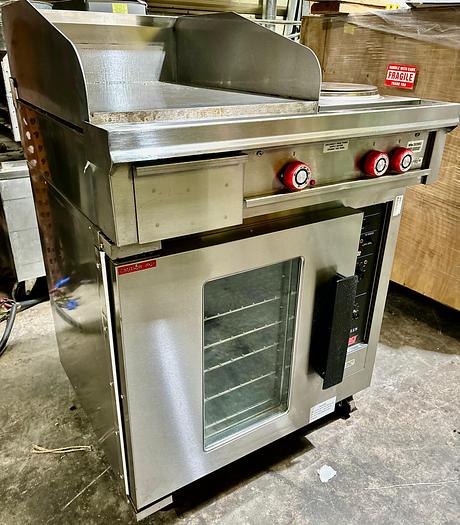 Used LANG RT30 Accu-Plus Electric 2 Burner Range with 18" Griddle & Convection Oven