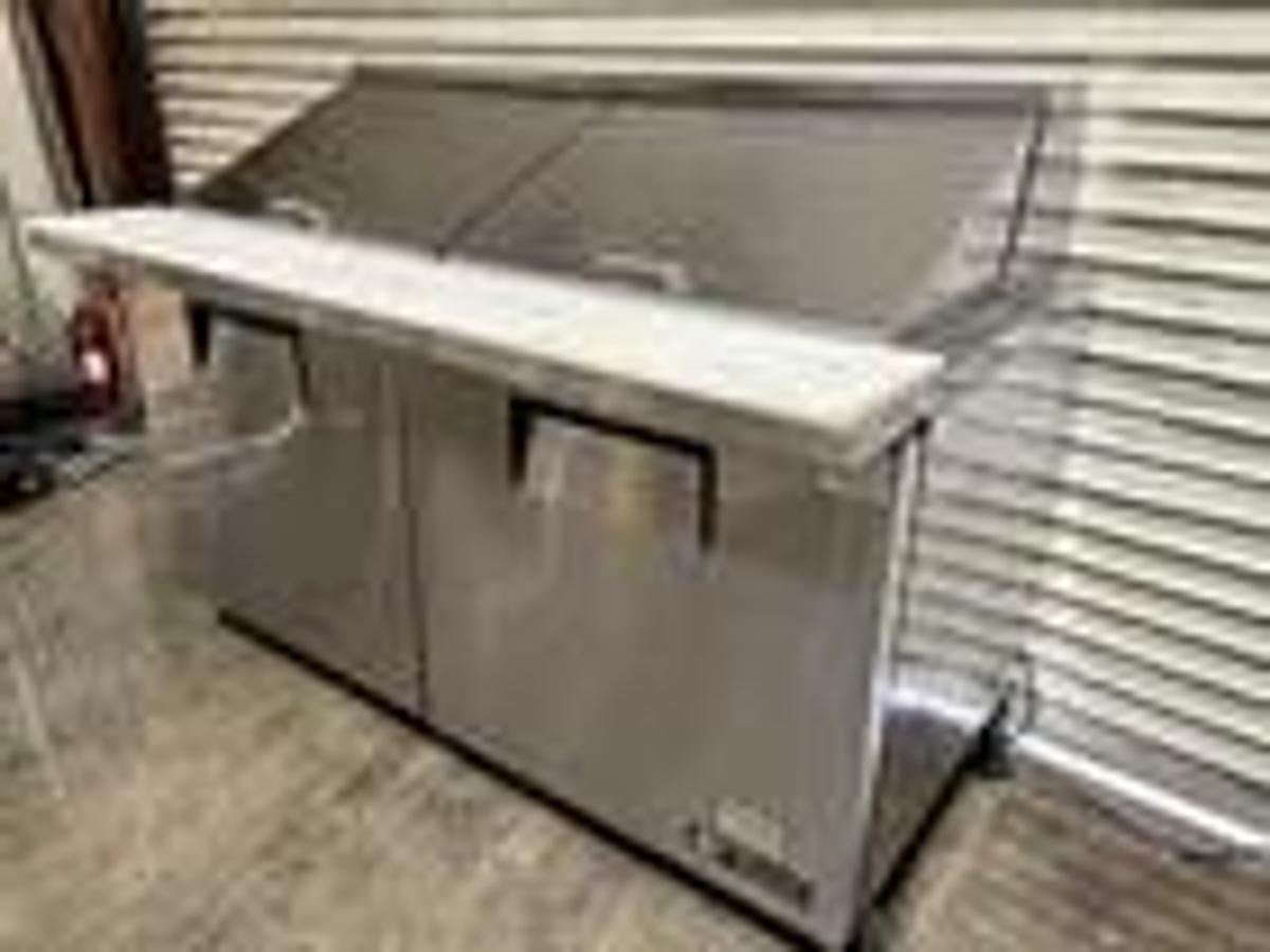 Used True TSSU-60-24MB-ST 60in Mega Top Sandwich Salad Prep Cooler Holds 24-1/6 Pans