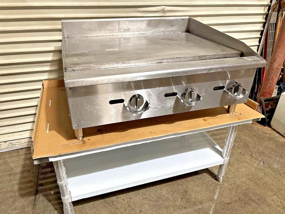 Used Vollrath 936GGM Cayenne 36" Heavy Duty Griddle with Manual Controls, 90,000 BTU