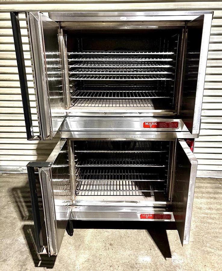 Used Blodgett Mark V-111 Elect Double Deck Full Size Convection Ovens 208V, 1 or 3Ph