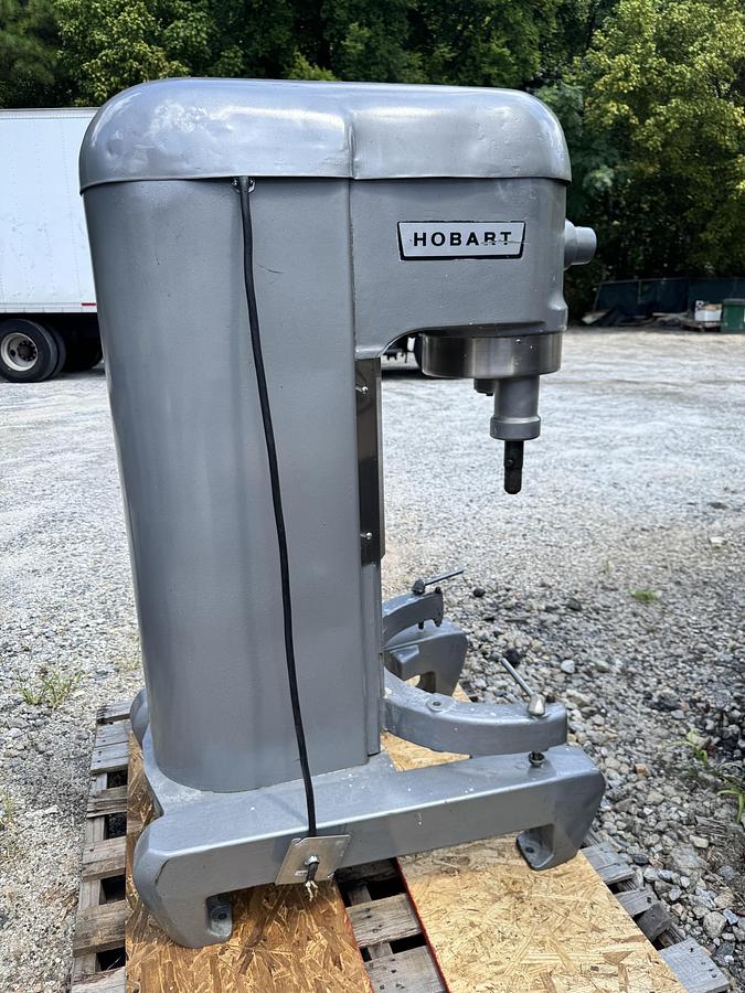 Used Hobart H600 60Qt Floor Mixer, 2 Attachments,4 Speed 240V w/ Optional 440V, 3 Ph