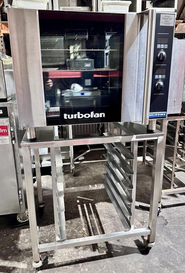 Used Moffat Turbofan E31D4 Electric Convection Oven with SK2731U Stand, 208V 1Ph
