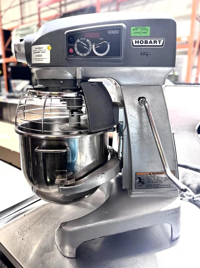 Used Hobart HL200 20Qt Legacy Mixer, Bowl, Guard, and 1 Attachment. NICE! 