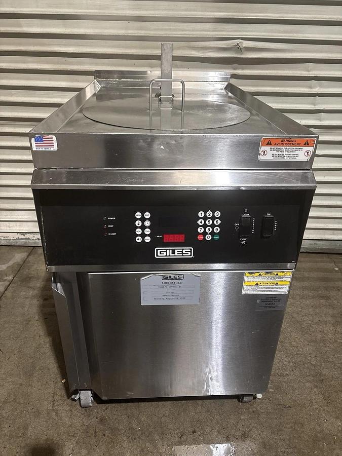 Used 2022' Giles GEF-720 Electric Fryer, 75 lb. w/ Basket Lift & Filtration System!