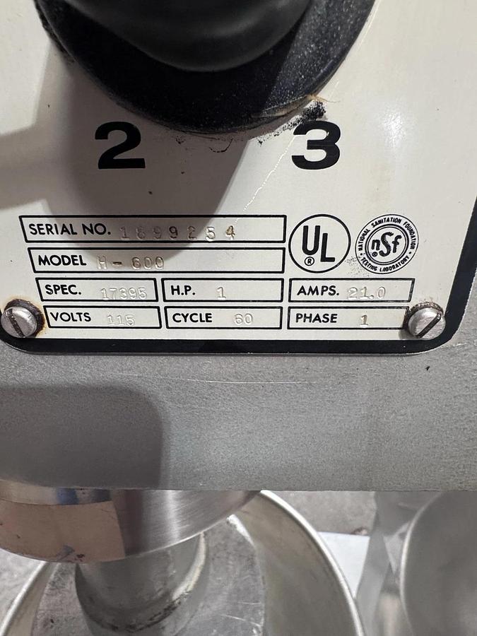 Used Hobart H-600 60Qt Mixer 1HP "115V SINGLE PHASE" Bowl & Hook Included. TESTED A+