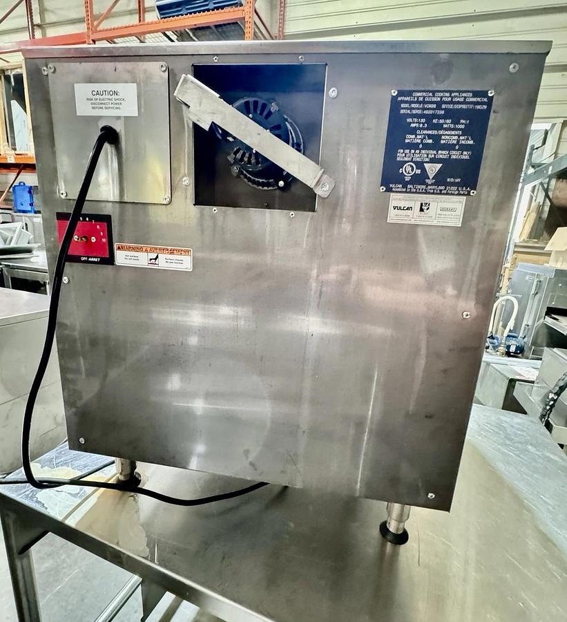 Used Vulcan VCW26 26 Gallon First-In First-Out Chip Warmer, Top Load Style - 1500W