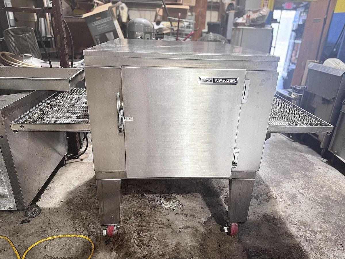 Used Lincoln Impinger 1450 Single Deck Gas Fired Conveyor Pizza Oven 78"