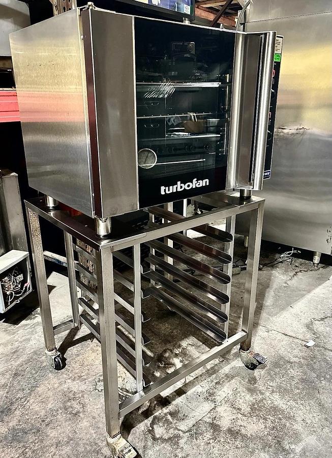Used Moffat Turbofan E31D4 Electric Convection Oven with SK2731U Stand, 208V 1Ph