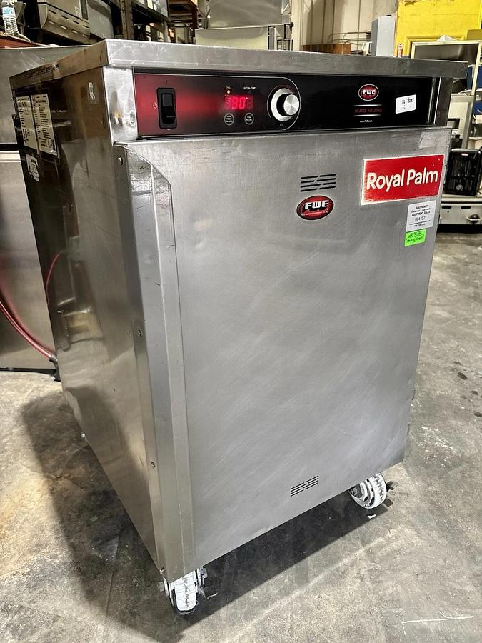 Used FWE HLC-2127-9 Half Height, Mobile, Insulated Heated Cabinet w/ 18 Pan Capacity, 120V
