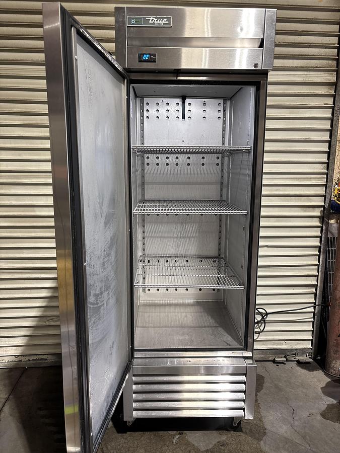Used True T-23F-HC 27" Stainless Steel One Section Reach In Freezer w/ Casters, 115 V