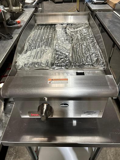 Used Cecilware® Pro GCP15 15" Gas Lava Rock Charbroiler, (1) 40,000 Btu/Hr Burner