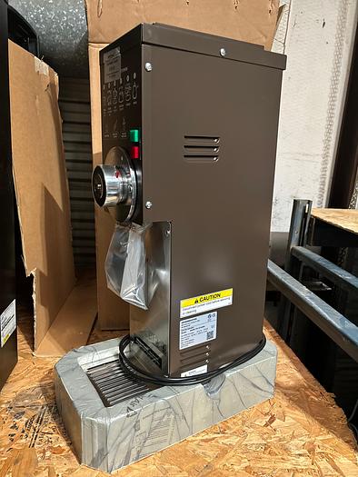Used NEW GRINDMASTER 890E-TS-STARG AUTOMATIC HIGH VOLUME COMMERCIAL COFEE GRINDER