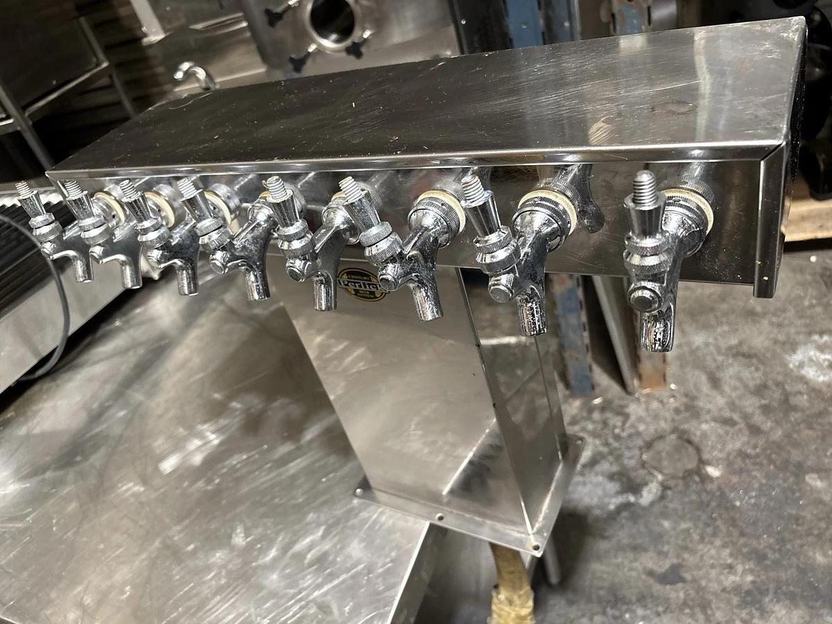 Used Perlick TT8SS Draft Beer Tower 8 Faucets Stainless Steel Made In USA