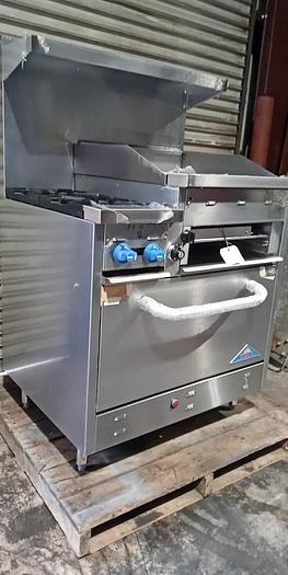 Used NEW* Comstock-Castle 36" Range, 2 Burners, 24" Griddle, Cheese Melter, and Oven