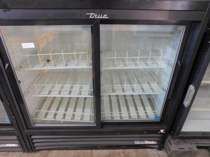 Used True GDM-41SL-48-HC-LD 46" Two Section Glass Door Merchandiser Refrigerator
