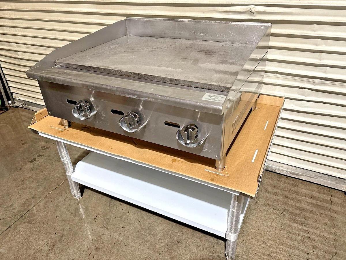 Used Vollrath 936GGM Cayenne 36" Heavy Duty Griddle with Manual Controls, 90,000 BTU