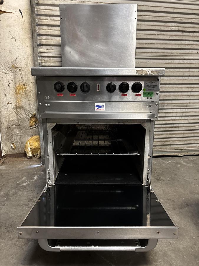 Used Vulcan 24" 4 Sealed Burner Electric Range w/ Oven, 208v/3ph, EV24-S-4FP