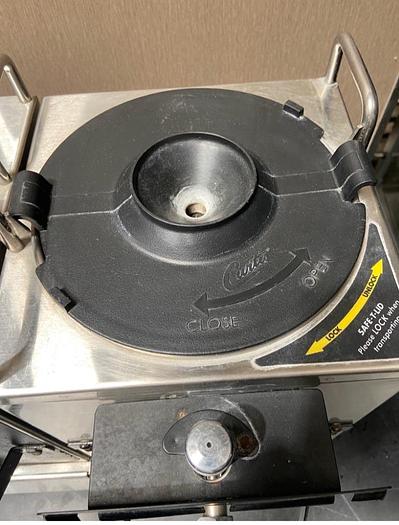 Used CURTIS GEM31F 1.5 GALLON SATELLITE COFFEE SERVER w/ INTELLIFRESH