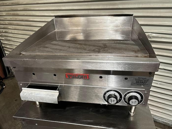 Used Vulcan 24" Countertop Natural Gas Griddle with Thermostatic Controls, 54,000 BTU