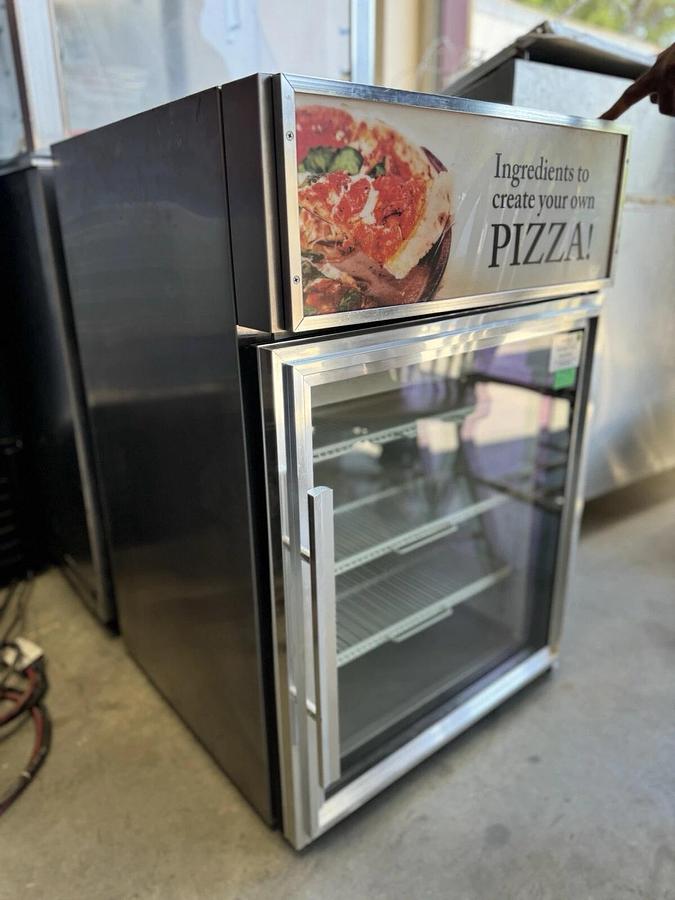 Used True GDM-05-S-HC~TSL01 24" Swing Door Stainless Steel Countertop Merchandiser