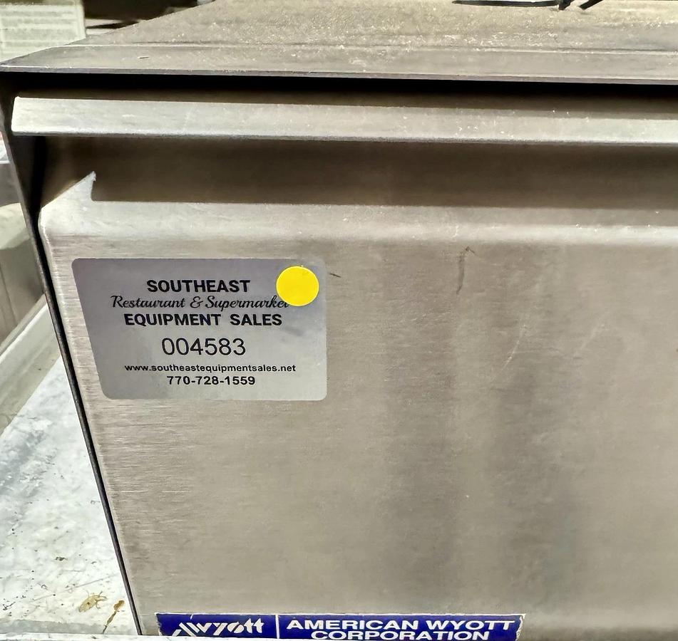 Used APW Wyott BW-20 Compact 36 Hot Dog Bun Warmer, Moist Heat, 120V 500W