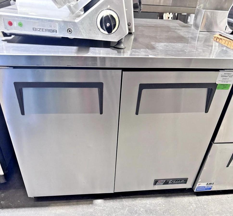Used True TUC-36 36" 2 Door Undercounter Refrigerator