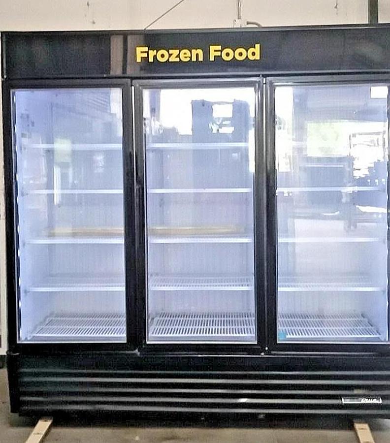 Used TRUE GDM-72F 3-Door Glass Freezer Frozen Food Merchandiser 2017 Guaranteed!