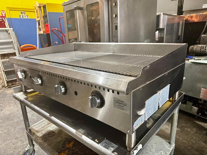 Used Comstock-Castle HG48T 48" Smooth/Grooved Gas Griddle with Thermostat Control