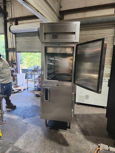 Used Delfield 27.4" Specification One Section Solid Half Door Pass-Thru, SRPT1P-SH