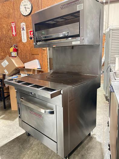 Used Southbend Commercial Range, 36” w/ Graduated Hot Top and Standard Oven – 107,000