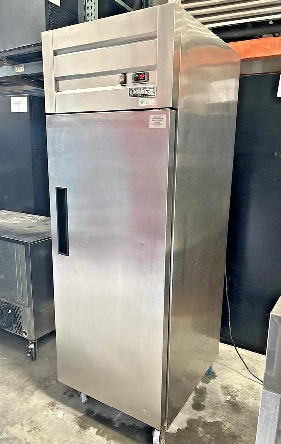 Used Dukers D28AF 27" One Door Reach-In Solid SS Freezer, 115 V