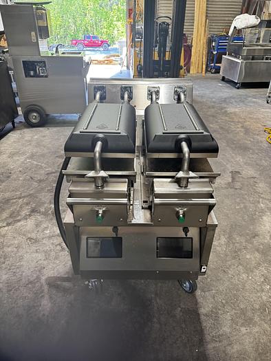 Used 2023 Taylor Model L852 Crown Series Two Platen Electric Double-Sided Clamshell Grill