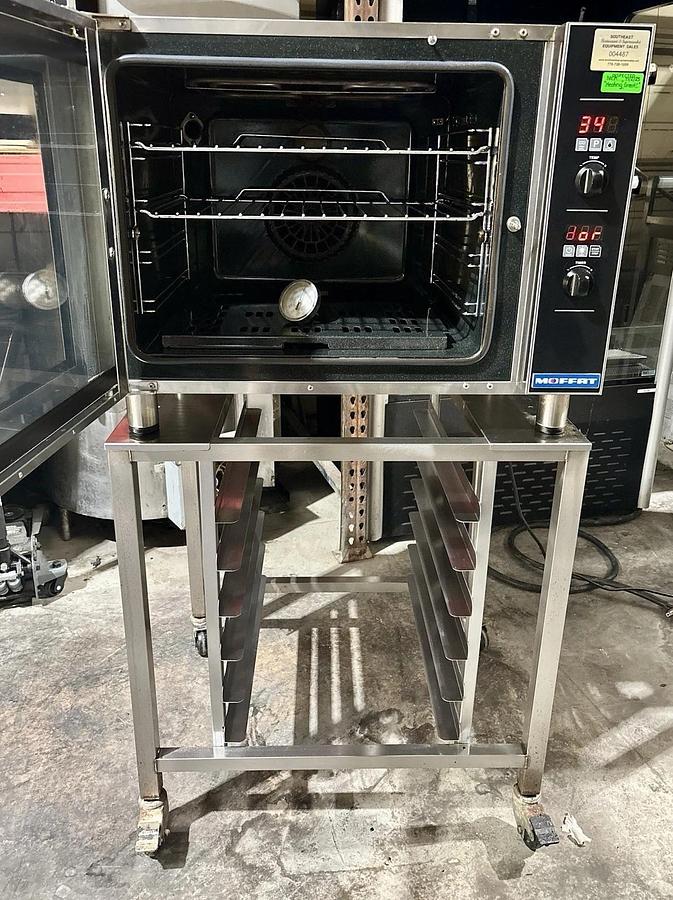 Used Moffat Turbofan E31D4 Electric Convection Oven with SK2731U Stand, 208V 1Ph