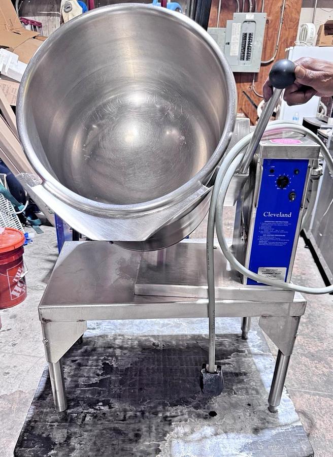 Used Cleveland KET-12-T 12-Gallon Tilting 2/3 Steam Jacketed Electric Kettle w/ Stand