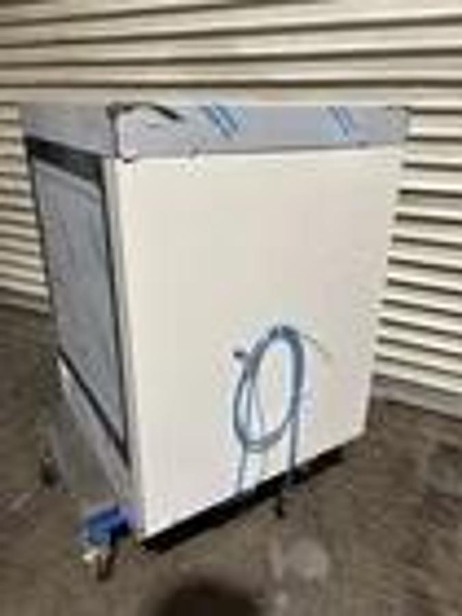 Used Centerline by Hobart CUH-1 23" High Temp Undercounter Dishwasher with Booster...