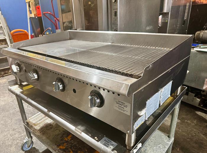 Used Comstock-Castle HG48T 48" Smooth/Grooved Gas Griddle with Thermostat Control