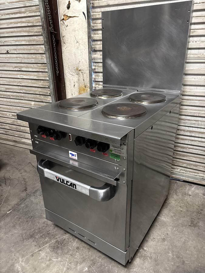 Used Vulcan 24" 4 Sealed Burner Electric Range w/ Oven, 208v/3ph, EV24-S-4FP