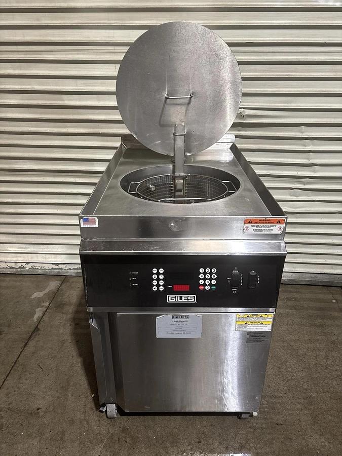 Used 2022' Giles GEF-720 Electric Fryer, 75 lb. w/ Basket Lift & Filtration System!