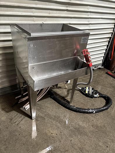 Used Ice Chest, 15" x 22", w/8 Circuit, Post-Mix Cold Plate, Soda Gun, and Speed Rail