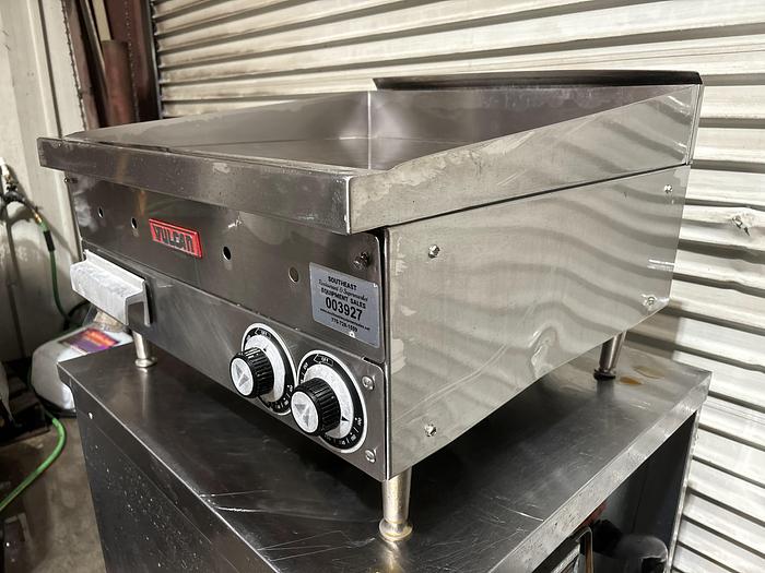 Used Vulcan 24" Countertop Natural Gas Griddle with Thermostatic Controls, 54,000 BTU