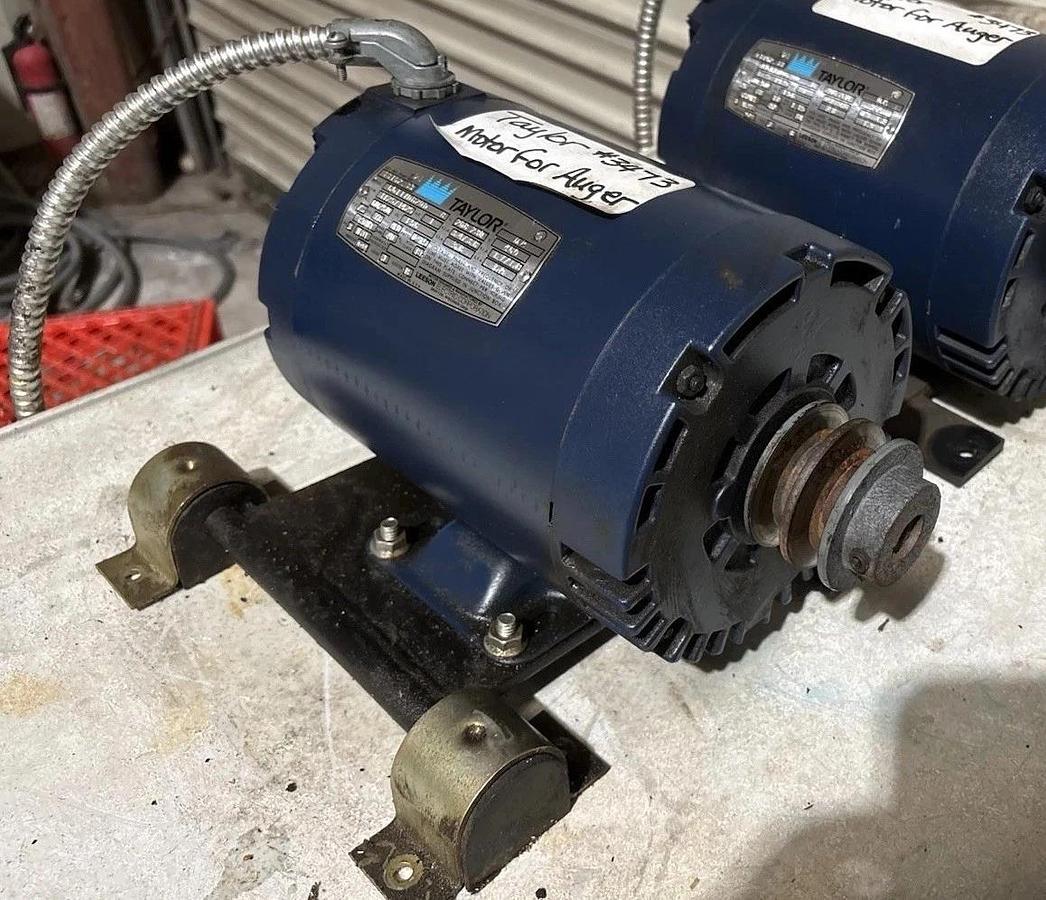 Used Taylor 013102-33 Beater Motor, 208/230V, 1HP, 3PH, Tested! Excellent Condition