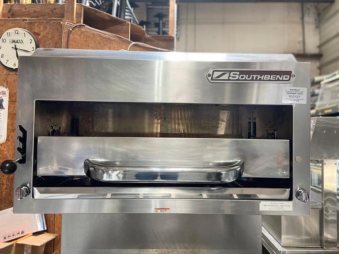 Used Southbend Commercial Range, 36” w/ Graduated Hot Top and Standard Oven – 107,000