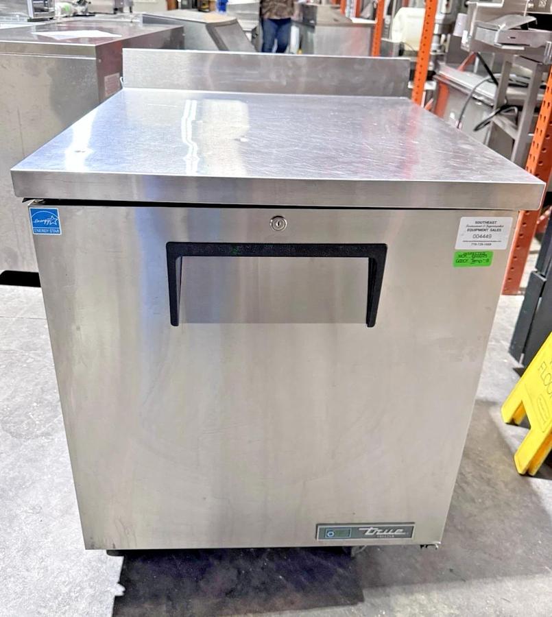 Used 2024' True TWT-27F-HC 27" 1-Section WorkTop Freezer w/ 1 Solid Door