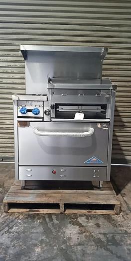 Used NEW* Comstock-Castle 36" Range, 2 Burners, 24" Griddle, Cheese Melter, and Oven