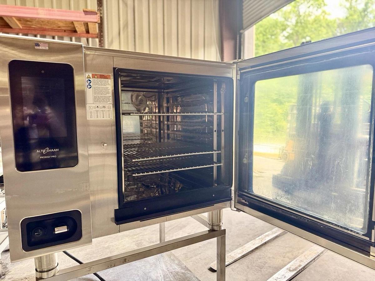 Used 2024' Alto Shaam CTP7-20E Prodigi Elec. 7 Pan Full-Size Combi Oven w/ Stand