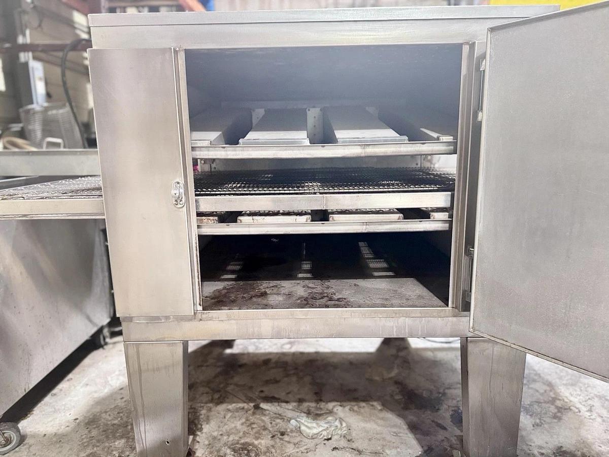 Used Lincoln Impinger 1450 Single Deck Gas Fired Conveyor Pizza Oven 78"