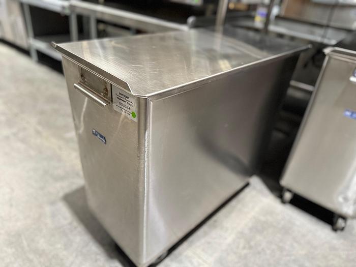 Used Baxter Ingredient Bin, 1-Compartment, Mobile, Stainless Steel with Sliding Cover
