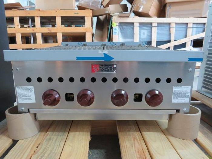 Used New* Wolf Radiant Charbroiler w/ (4) Burners & Cast Iron Grates