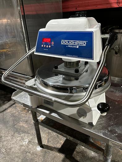 Used 2018 DoughPro Proluxe Manual Heavy Duty 18" Pizza Dough Press Model # DP1100A