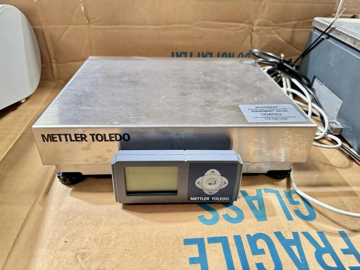 Mettler-Toledo™ BC60 Parcel Scale - 150 lbs x .05 lb, 60 kg, New